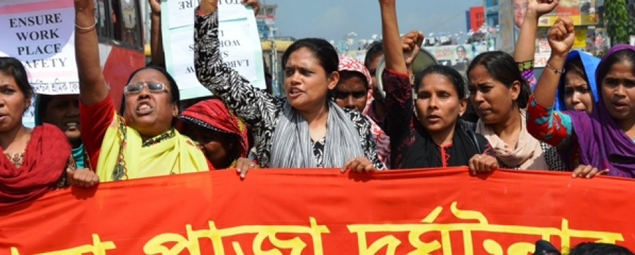 Workers demonstrate for compensation and safe conditions after Rana Plaza building collapse, Bangladesh | Photo: Awaj Foundation