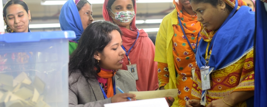 Ballot for membership of a participation committee in Bangladesh