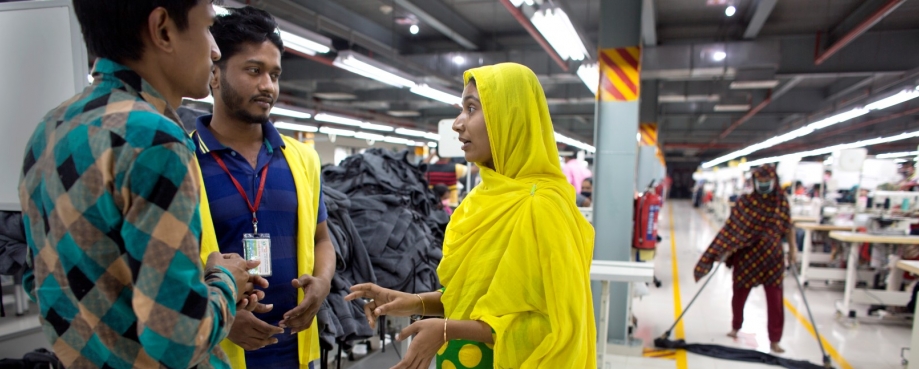 Bangladesh factory floor discussion courtesy of ILO
