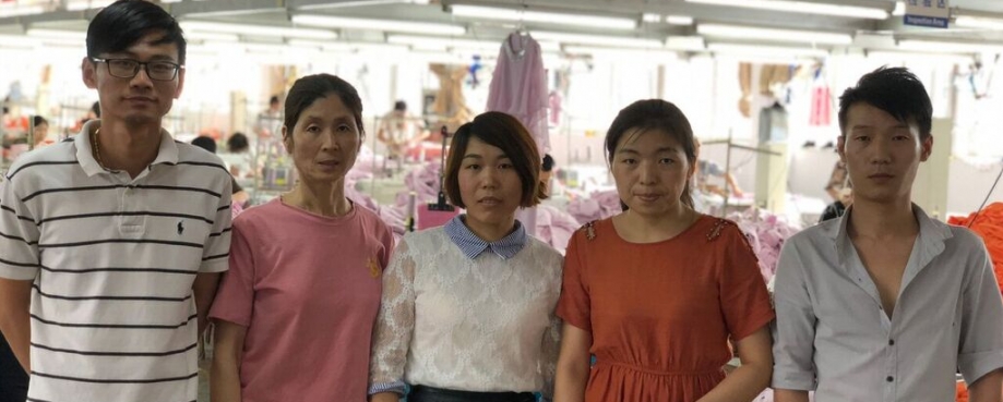 Qu Yang (Left) and team leaders