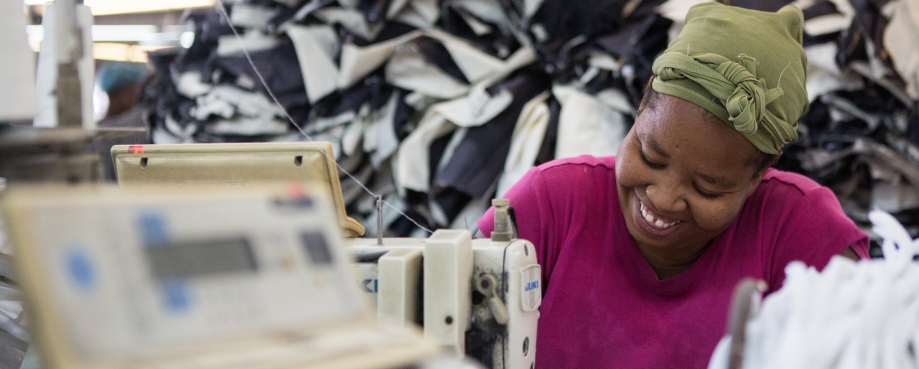 A Haitian garment worker in the country's ILO Better Work programme A Haitian garment worker in the country's ILO Better Work programme