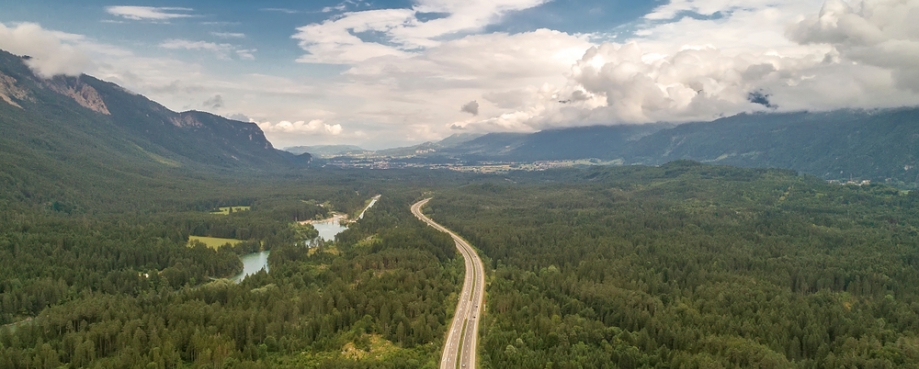 Austria motorway route. Photo credit: Shutterstock.