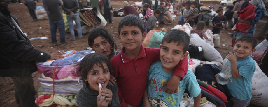 Syrian children in Turkey courtesy of kafeinkolik/Shutterstock.com 