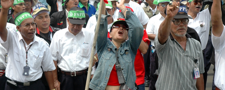 Workers demonstration in Indonesia. Copyright ILO A.Mirza