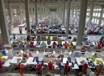 Garment factor floor in Narayanganj, Bangladesh. Photo credit: Shutterstock.