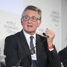 Philip J. Jennings, General Secretary, UNI Global Union, Switzerland, speaks at, "Advancing the Global Deal in 2017." Photo credit: World Economic Forum.